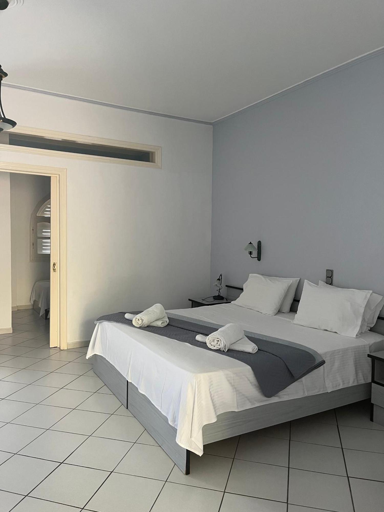 Dolphin Apartments 1 Parga Exterior photo